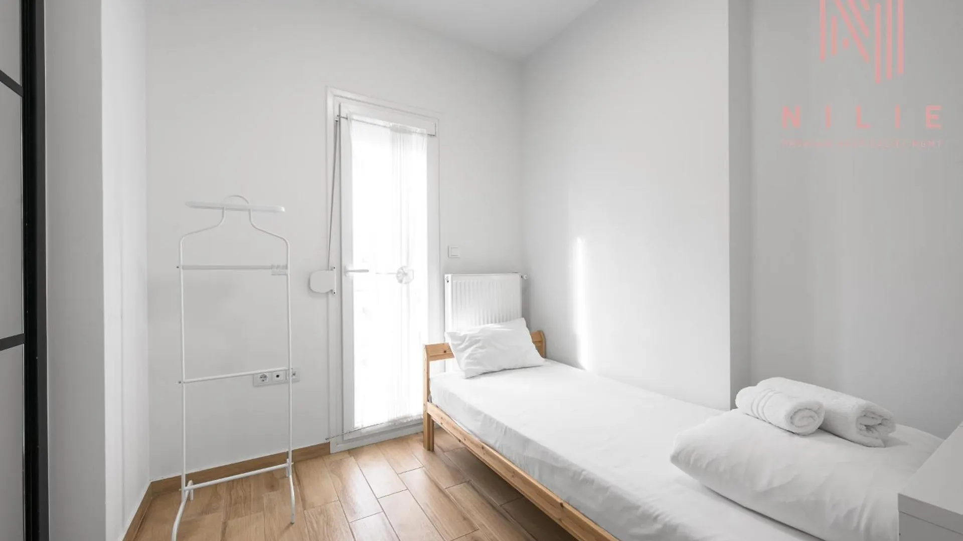 Pendente, Nilie Hospitality Mgmt Apartment Thessaloniki